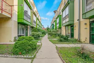 2241 S Archer Ave, Chicago, IL 60616 - Photo 2