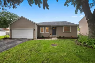 2690 Crosscreek Ct, Aurora, IL 60502 - Photo 1