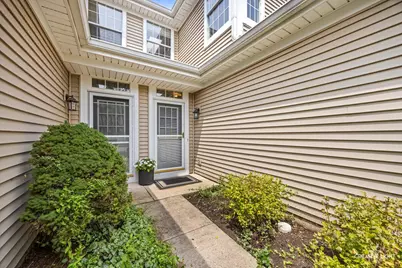 1442 Walnut Hill Avenue, Saint Charles, IL 60174 - Photo 4