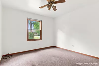 108 Vernon Drive, McHenry, IL 60051 - Photo 16