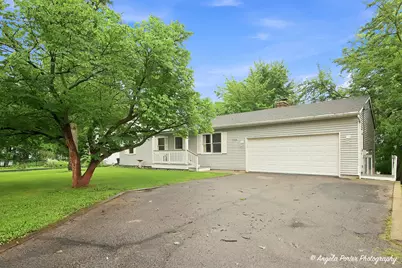 108 Vernon Drive, McHenry, IL 60051 - Photo 2