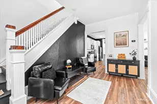211 E Boyd St, Dixon, IL 61021 - Photo 4