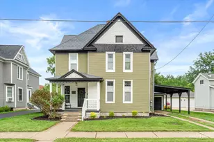 211 E Boyd St, Dixon, IL 61021 - Photo 2