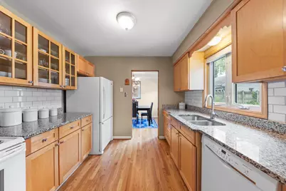 906 S Ashland Avenue, La Grange, IL 60525 - Photo 12