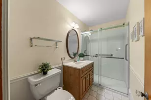 906 S Ashland Ave, La Grange, IL 60525 - Photo 18