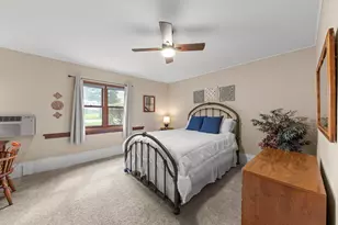 906 S Ashland Ave, La Grange, IL 60525 - Photo 16
