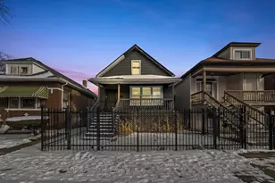 8545 S Saginaw Ave, Chicago, IL 60617 - Photo 2