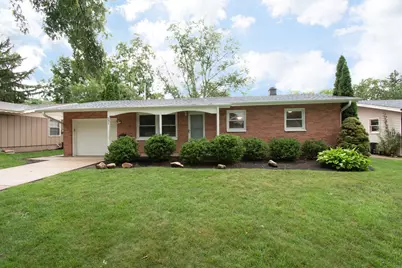 231 S 17th Street, Saint Charles, IL 60174 - Photo 1