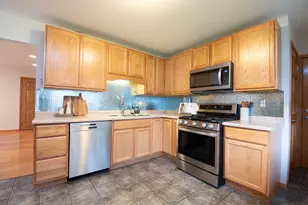 231 S 17th St, Saint Charles, IL 60174 - Photo 6