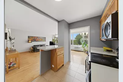 3900 N Lake Shore Drive #4B, Chicago, IL 60613 - Photo 8