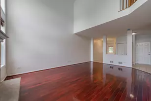1226 Bradley Cir, Elgin, IL 60120 - Photo 2