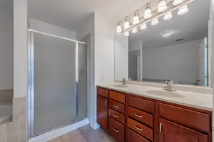 1226 Bradley Cir, Elgin, IL 60120 - Photo 20