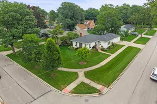 1205 E Evergreen St, Wheaton, IL 60187 - Photo 32