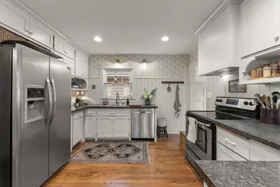 1205 E Evergreen Street, Wheaton, IL 60187 - Photo 10