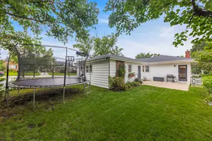 1205 E Evergreen St, Wheaton, IL 60187 - Photo 30