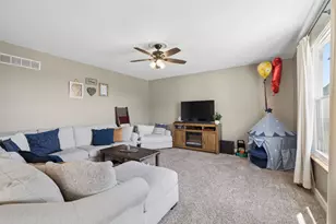 1905 Springside Dr, Plainfield, IL 60586 - Photo 12