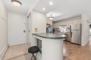 5330 Waterbury Dr, Crestwood, IL 60418 - Photo 4