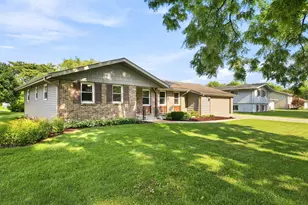 703 Hill St, Mazon, IL 60444 - Photo 2