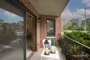 616 E 5th Ave, Naperville, IL 60563 - Photo 4
