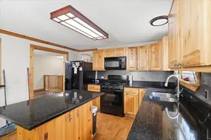 4206 Gregory Dr, Zion, IL 60099 - Photo 8