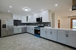 761 Marshall Dr, Des Plaines, IL 60016 - Photo 8