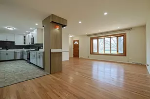 761 Marshall Dr, Des Plaines, IL 60016 - Photo 6