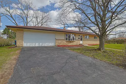 761 Marshall Drive, Des Plaines, IL 60016 - Photo 2