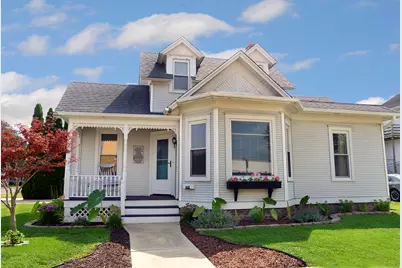 611 6th Avenue, Mendota, IL 61342 - Photo 1