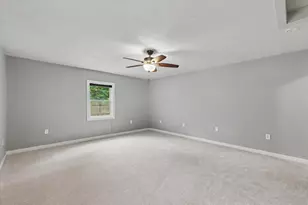 303 N Greely St, Monticello, IL 61856 - Photo 20