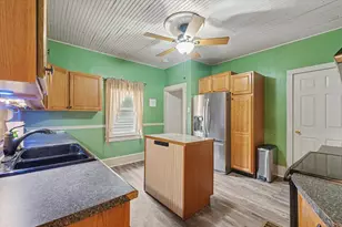 303 N Greely St, Monticello, IL 61856 - Photo 14