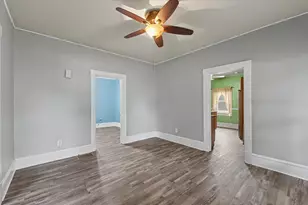 303 N Greely St, Monticello, IL 61856 - Photo 10