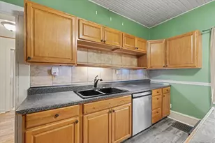 303 N Greely St, Monticello, IL 61856 - Photo 12