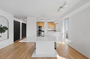 1960 N Lincoln Park, Chicago, IL 60614 - Photo 6