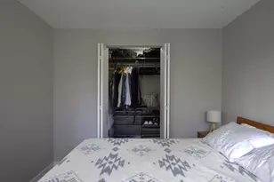70 W Burton Pl, Chicago, IL 60610 - Photo 1