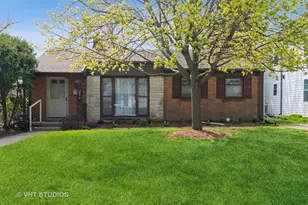 226 Latrobe Ave, Northfield, IL 60093 - Photo 1