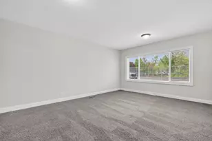 330 Harwood St, Joliet, IL 60432 - Photo 6