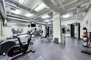 2300 N Commonwealth Ave, Chicago, IL 60614 - Photo 18