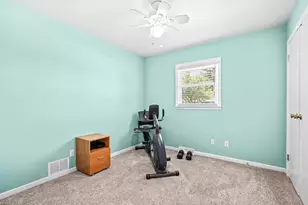 2309 Lowell St, Aurora, IL 60506 - Photo 16