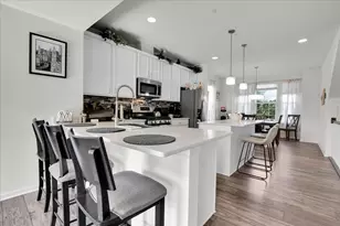 2937 Madison Dr, Naperville, IL 60564 - Photo 8