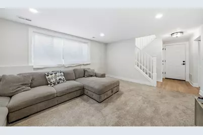 17800 Central Park Avenue, Country Club Hills, IL 60478 - Photo 12