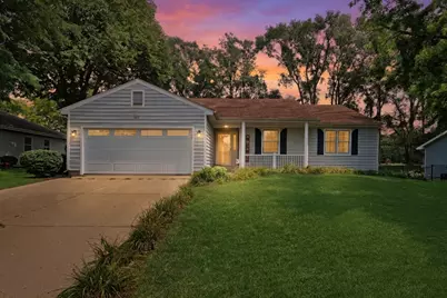 1612 N Leonard Avenue, McHenry, IL 60050 - Photo 1
