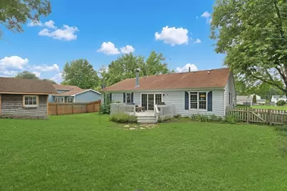 1612 N Leonard Avenue, McHenry, IL 60050 - Photo 4