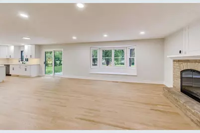 251 Perth Road, Cary, IL 60013 - Photo 6