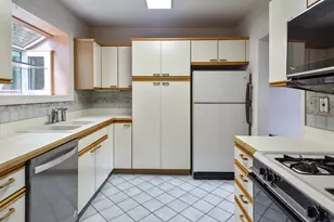6500 S Komensky Ave, Chicago, IL 60629 - Photo 10