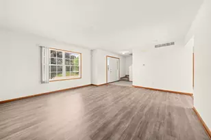 5480 Bastian Blvd, South Beloit, IL 61080 - Photo 6