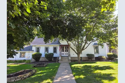 425 W Lincoln Avenue, Belvidere, IL 61008 - Photo 4