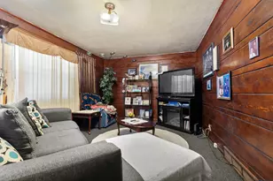 3420 Auburn St, Rockford, IL 61101 - Photo 2