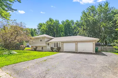 3906 W Theodore Street, Joliet, IL 60431 - Photo 2