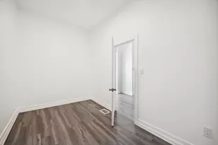2702 S Spaulding Ave, Chicago, IL 60623 - Photo 8