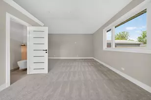 10409 S 82nd Ave, Palos Hills, IL 60465 - Photo 18
